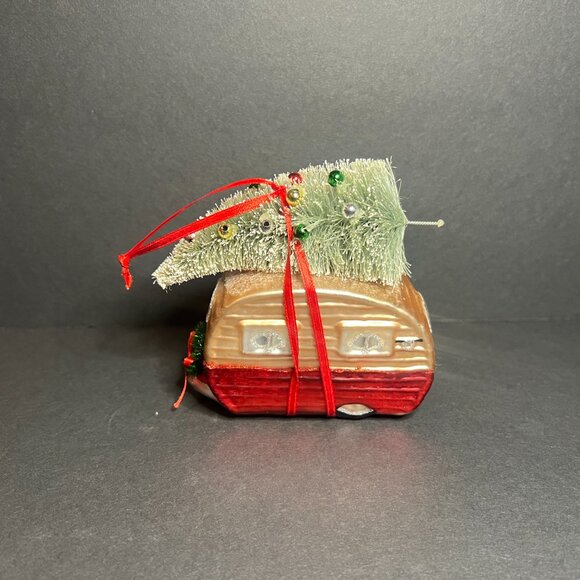 Gold & Red Glass Canned Ham Camper Trailer w/ Christmas Tree Ornament 4 x 4" - Picture 3 of 6